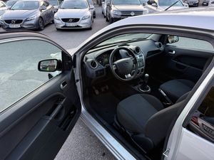 Ford Fiesta bild 10