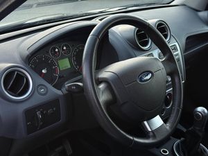 Ford Fiesta bild 17
