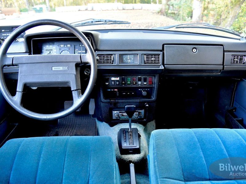 Volvo 262 bild 30