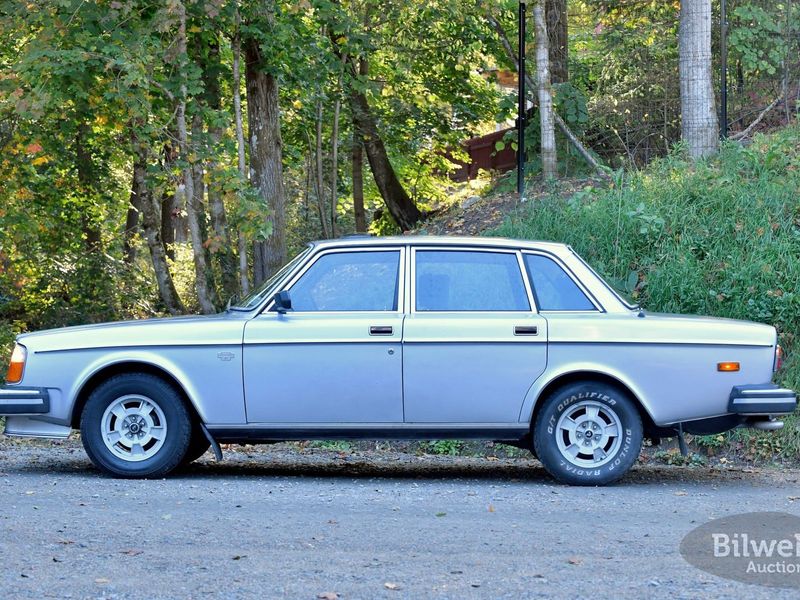Volvo 262 bild 8
