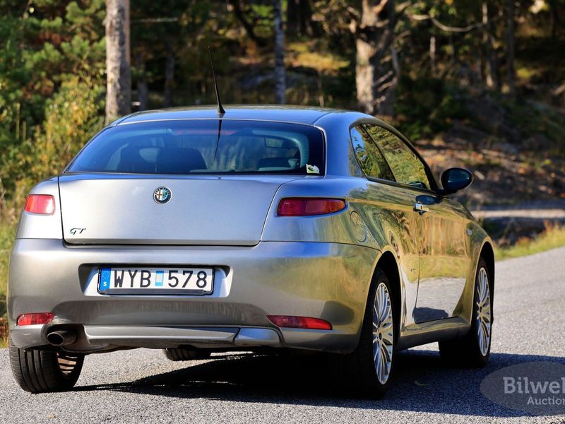 Alfa Romeo GT bild 2