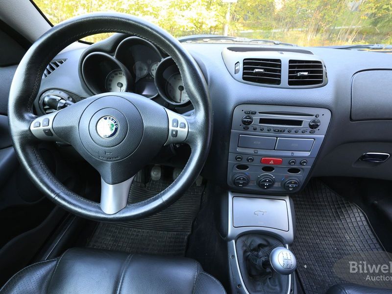 Alfa Romeo GT bild 28