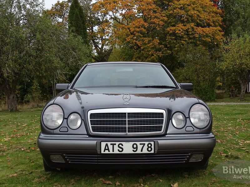 Mercedes E300 bild 7