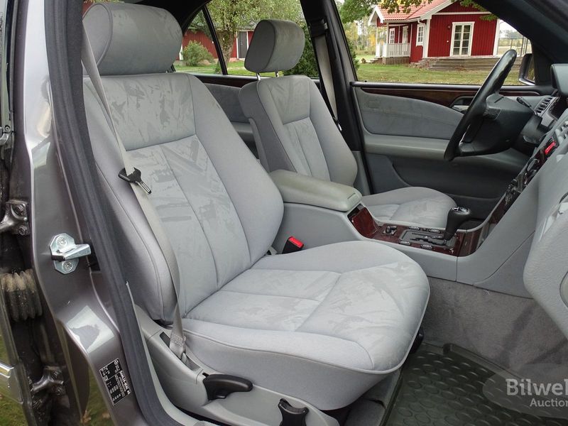 Mercedes E300 bild 52