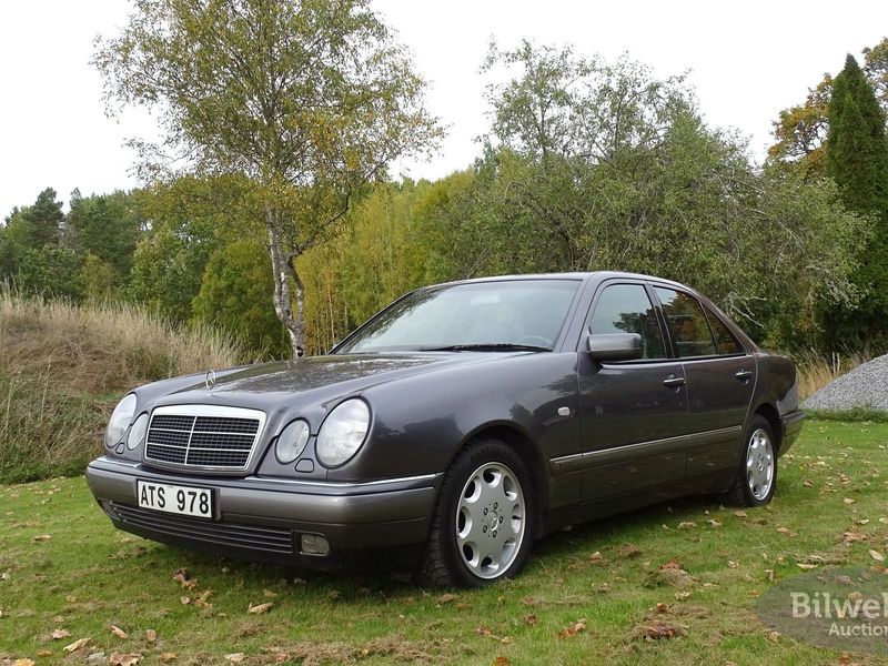 Mercedes E300 bild 13