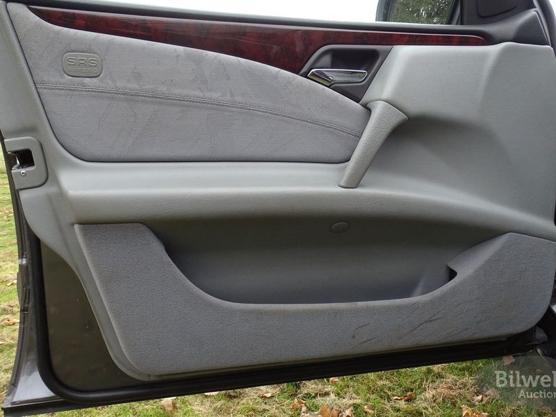 Mercedes E300 bild 39
