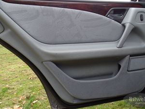 Mercedes E300 bild 58