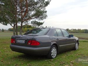 Mercedes E300 bild 30