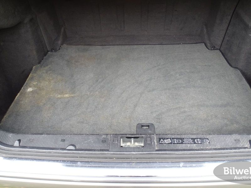 Mercedes E300 bild 34