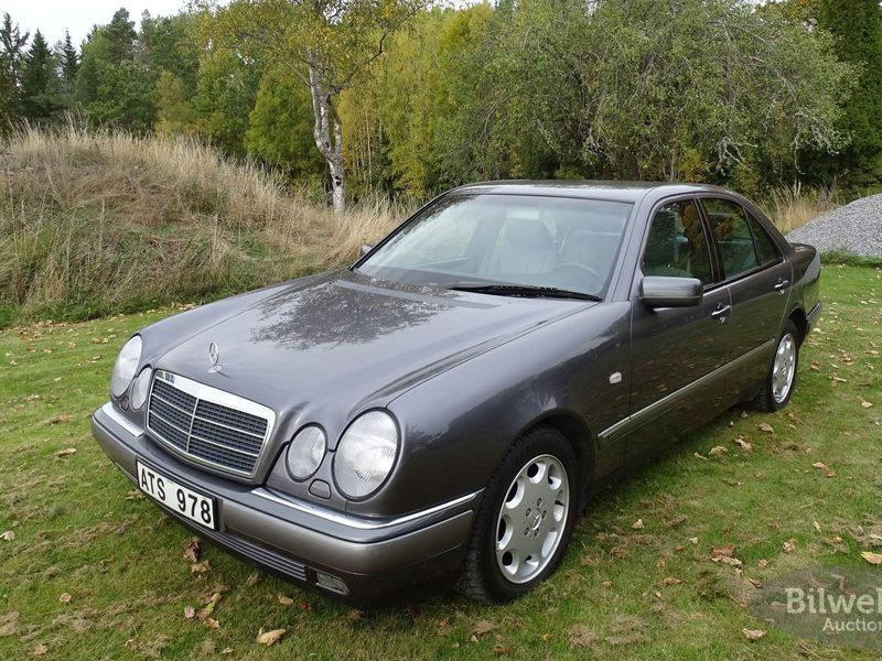 Mercedes E300 bild 16