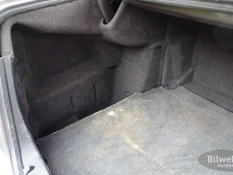 Mercedes E300 bild 36