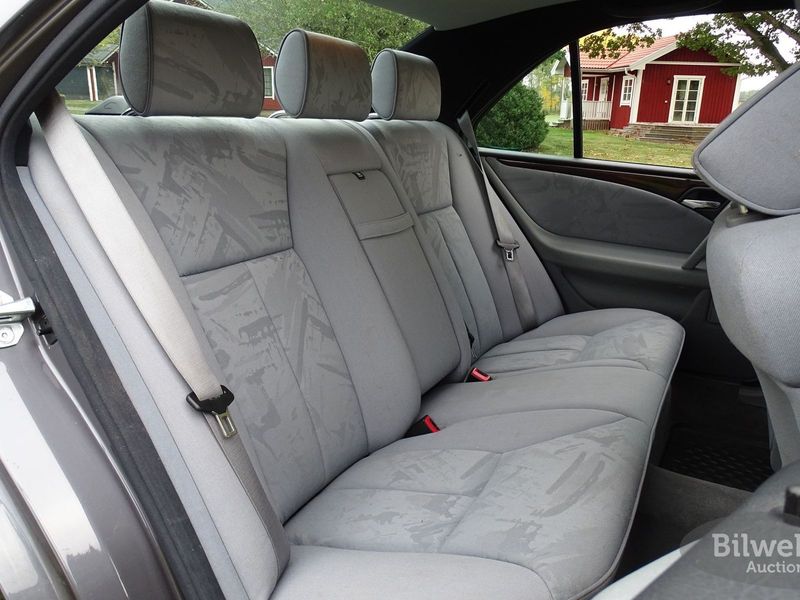 Mercedes E300 bild 55