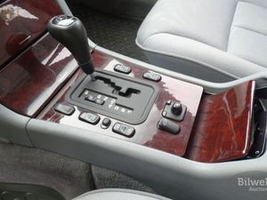 Mercedes E300 bild 46