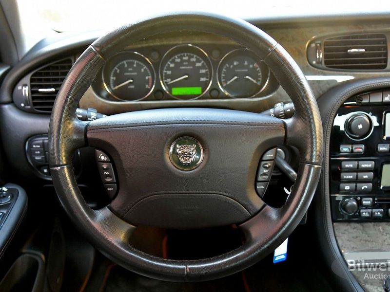 Jaguar XJR bild 27