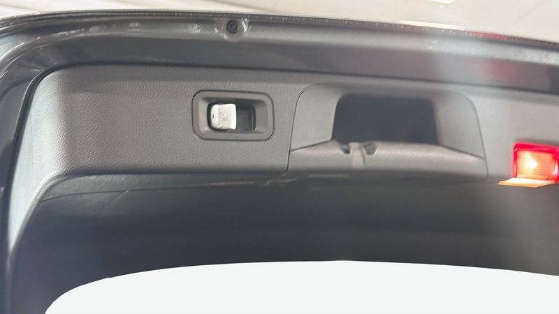 Mercedes GLC300 bild 10