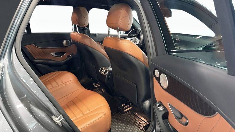 Mercedes GLC300 bild 8