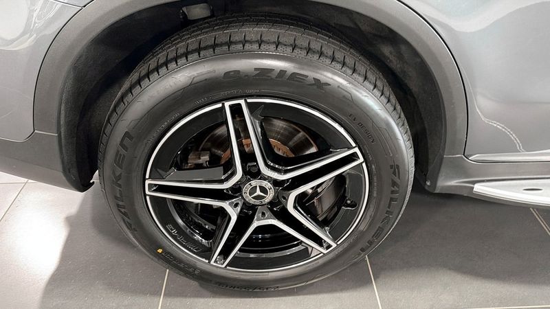 Mercedes GLC300 bild 4