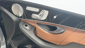 Mercedes GLC300 bild 6
