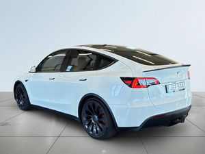 Tesla Model Y bild 5