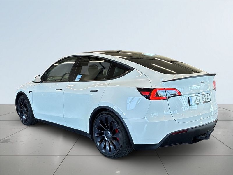 Tesla Model Y bild 5
