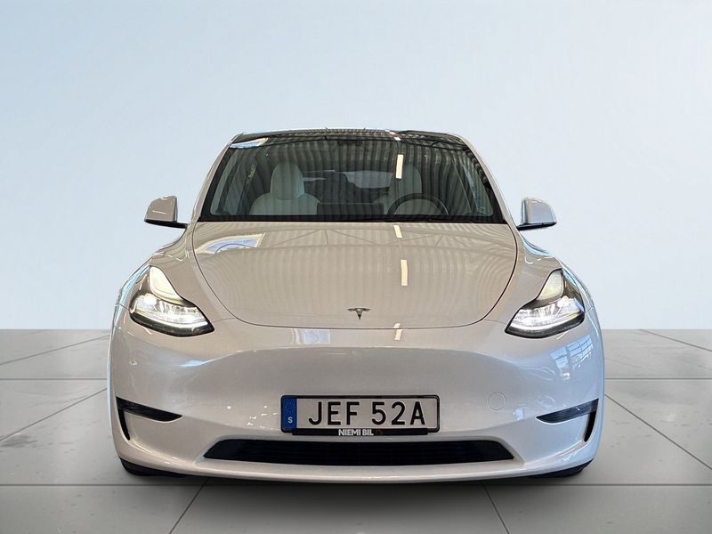 Tesla Model Y bild 2
