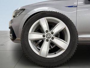 Volkswagen Passat bild 14