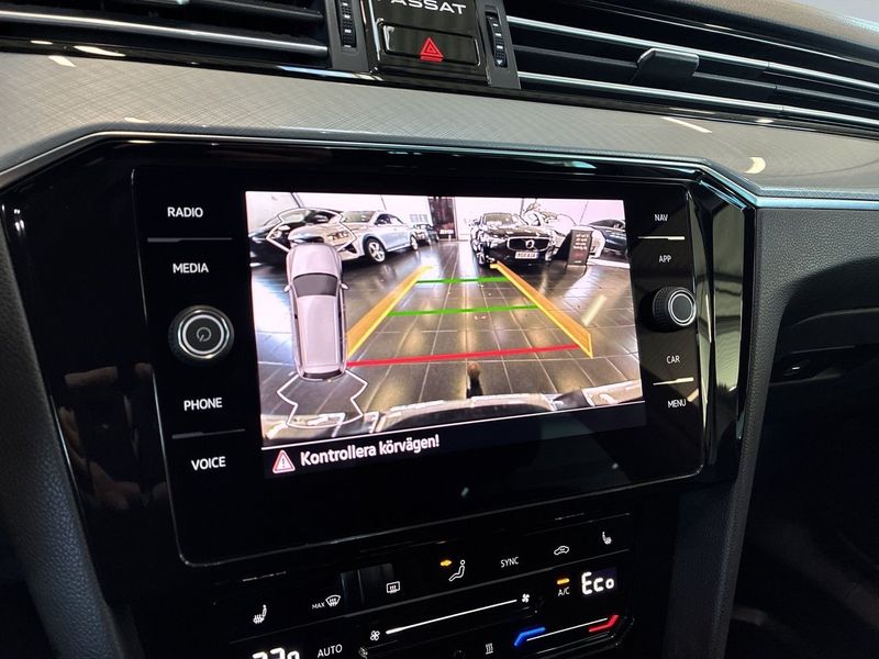 Volkswagen Passat bild 11