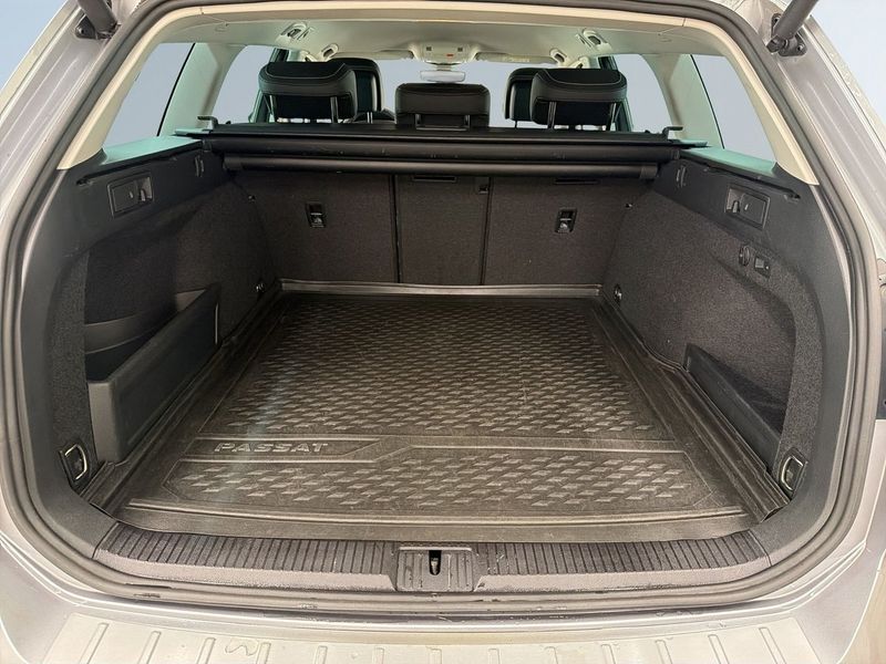Volkswagen Passat bild 12
