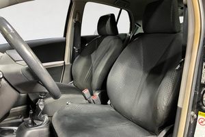 Toyota Yaris bild 3
