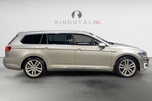 Volkswagen Passat bild 8