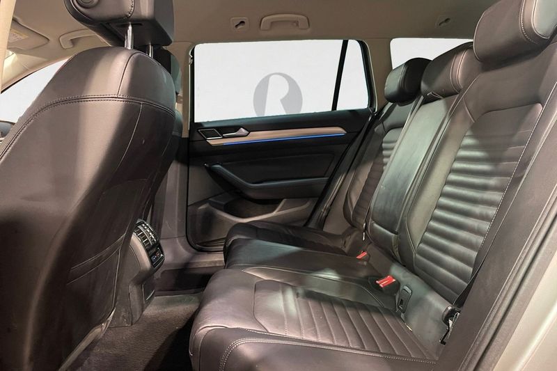 Volkswagen Passat bild 14