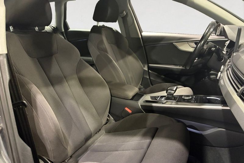 Audi A4 bild 15