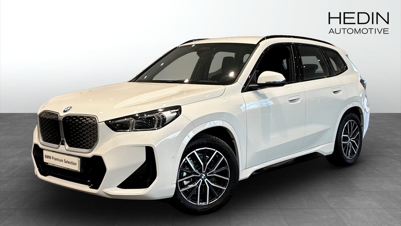 BMW iX1