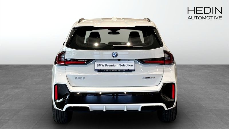 BMW iX1 bild 7