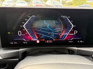 BMW i4 bild 17
