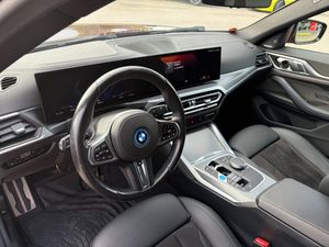 BMW i4 bild 9