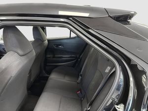 Toyota C-HR bild 12