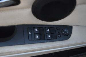 BMW 320 bild 19
