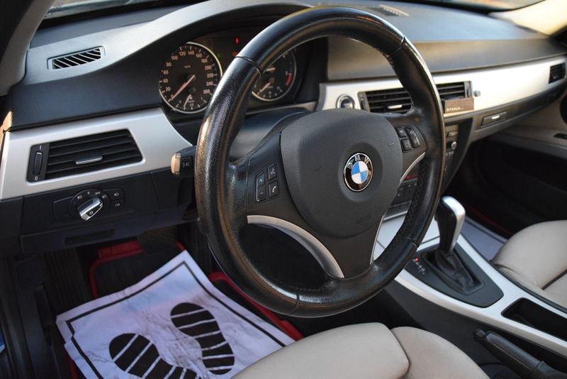 BMW 320 bild 16
