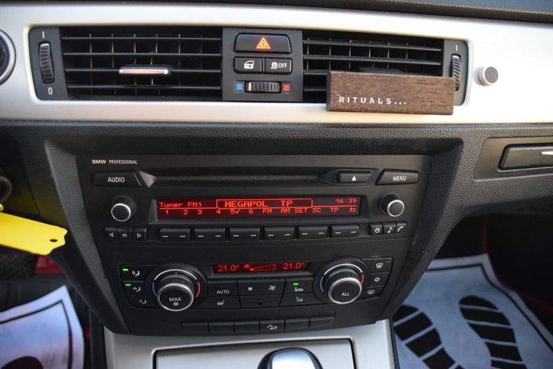 BMW 320 bild 12