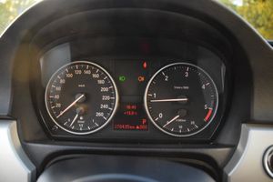BMW 320 bild 15