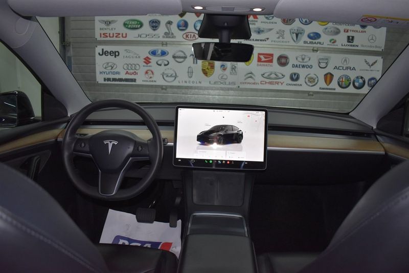 Tesla Model Y bild 10