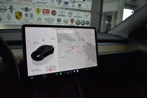 Tesla Model Y bild 15