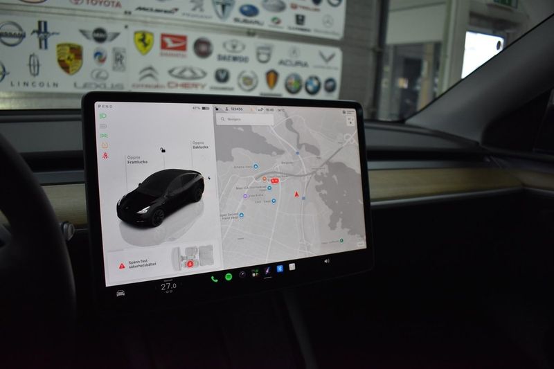 Tesla Model Y bild 15