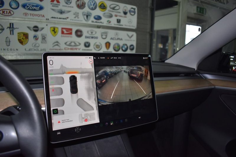 Tesla Model Y bild 11