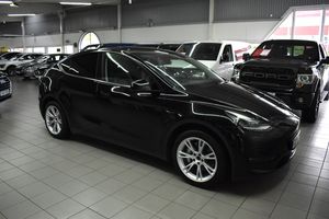 Tesla Model Y bild 1