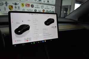 Tesla Model Y bild 13