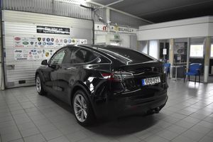 Tesla Model Y bild 5