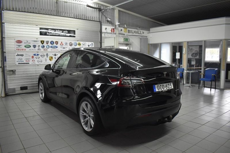 Tesla Model Y bild 5