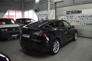 Tesla Model Y bild 4